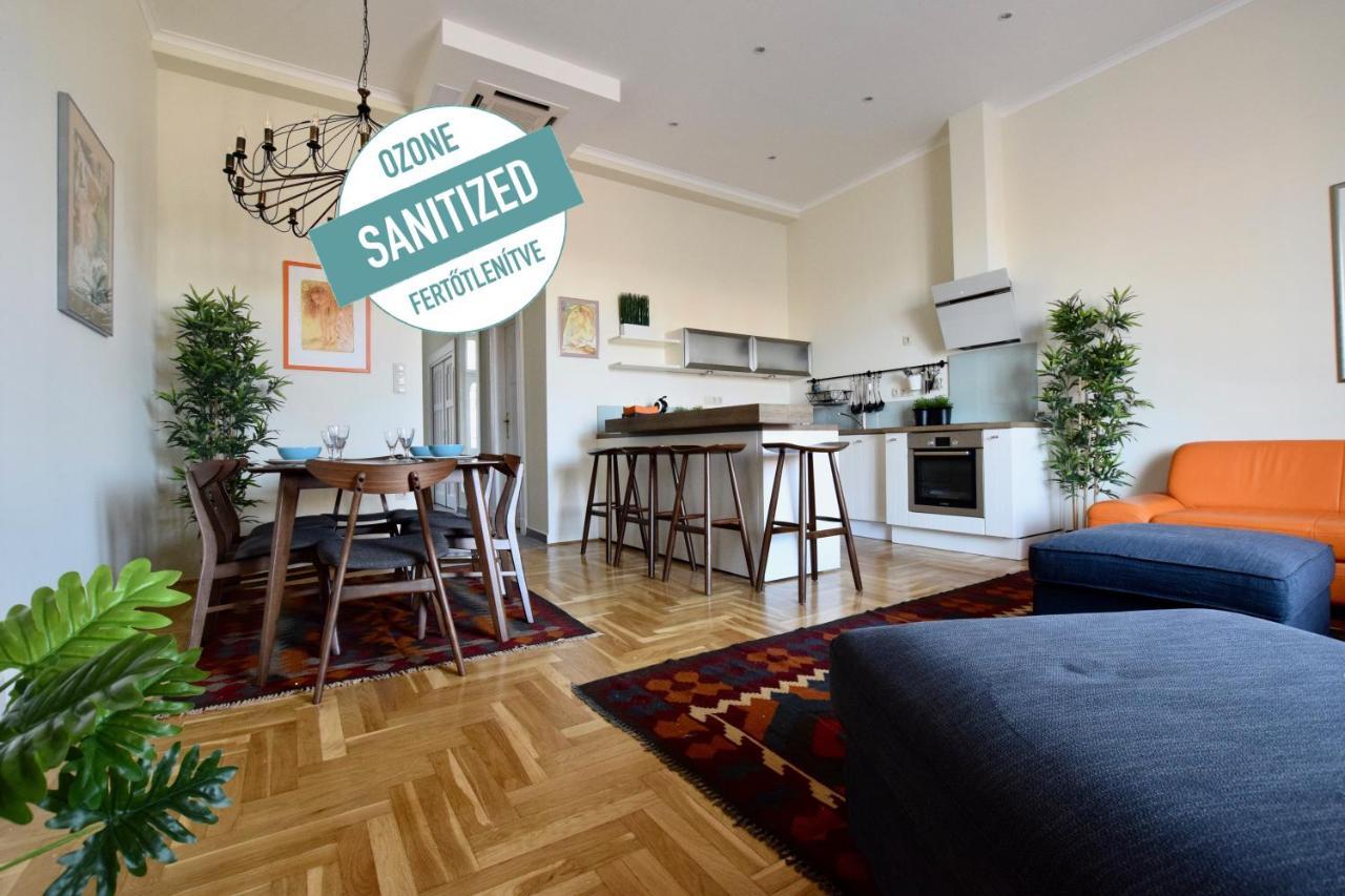 Luxury Apartment By Hi5 - Kiraly Street Suite Boedapest Buitenkant foto